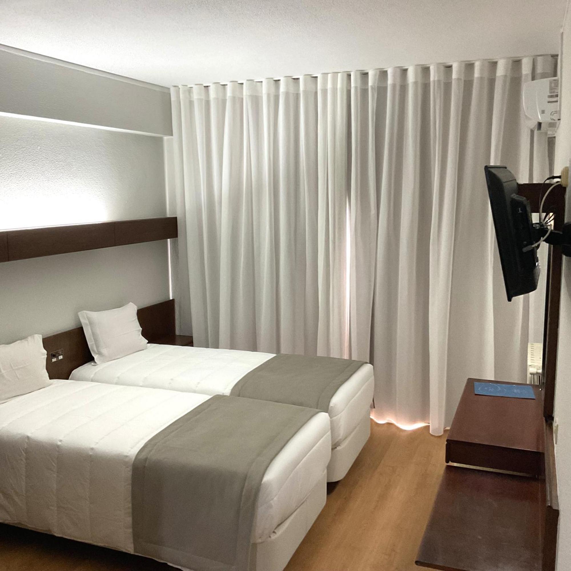 Hotel Costa De Prata 2 & Spa Фігейра-да-Фош Екстер'єр фото